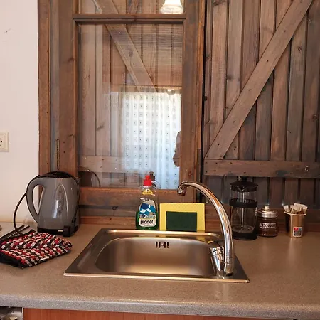 Iris Apartmanhotel Áyios Nikítas