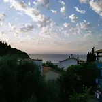 Aparthotel Iris Áyios Nikítas