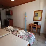 Iris Aparthotel
