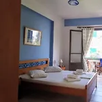 Iris Aparthotel 3*