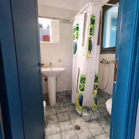 Iris Áyios Nikítas