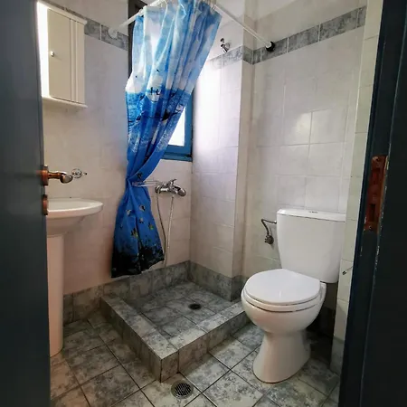 Iris Hotel apartamentowy Áyios Nikítas