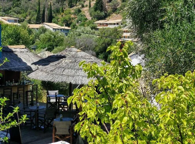 Iris Áyios Nikítas