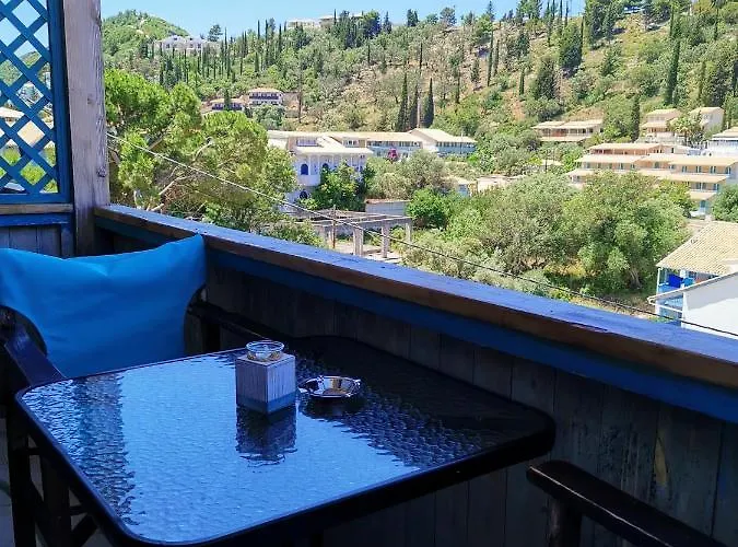 Iris Áyios Nikítas