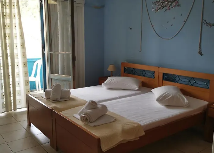 Iris Áyios Nikítas